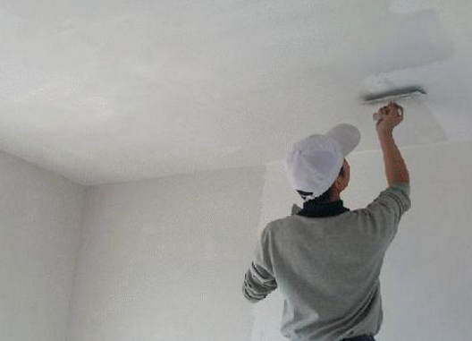 乳膠漆，硅藻泥，壁紙三者如何選擇?