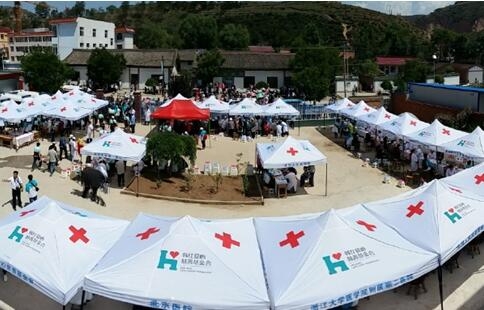 愛心活動，友情漆獻真情