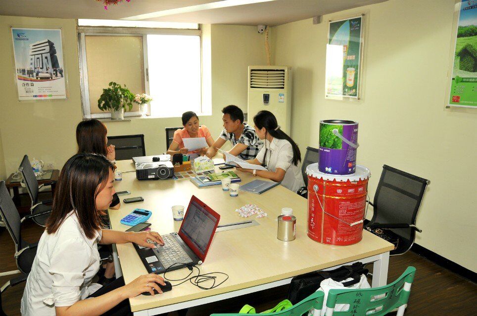 搶占先機加盟發展，友情漆助你輕松致富